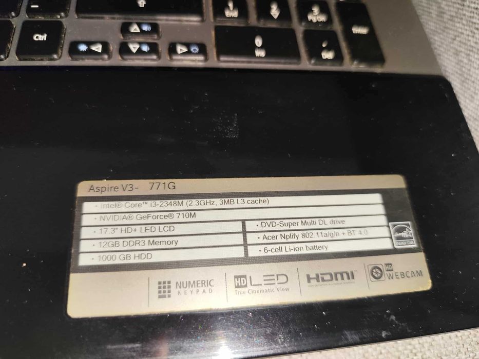 Laptop gaming ieftin Acer Aspire V3-771G, I3, 12Gb Ram, ssd120Gb+1Tb!