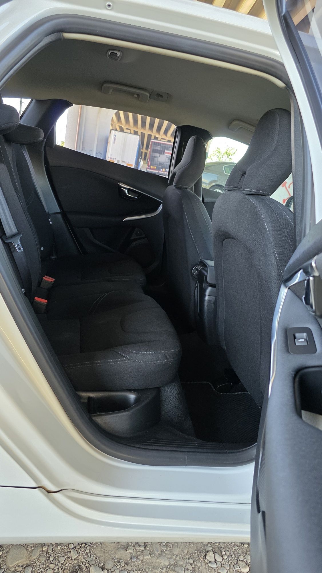 Volvo v40 fab 12/ 2013 1.6 diesel