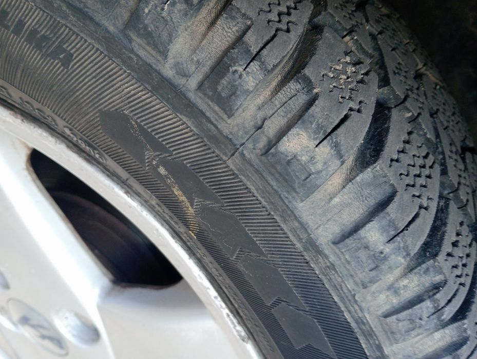 Vând Ford fiesta 1.3