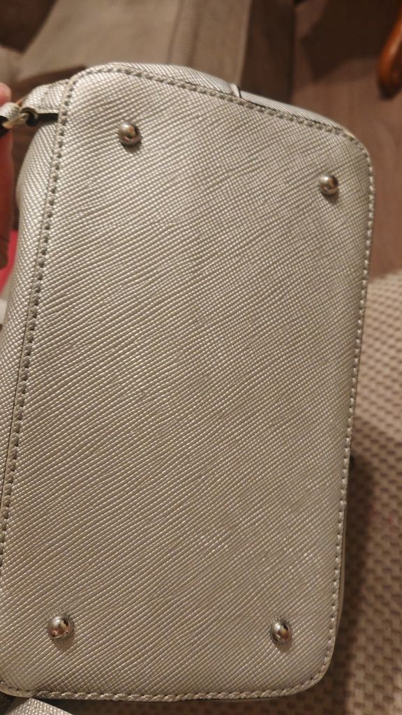 Оригинална раница Guess