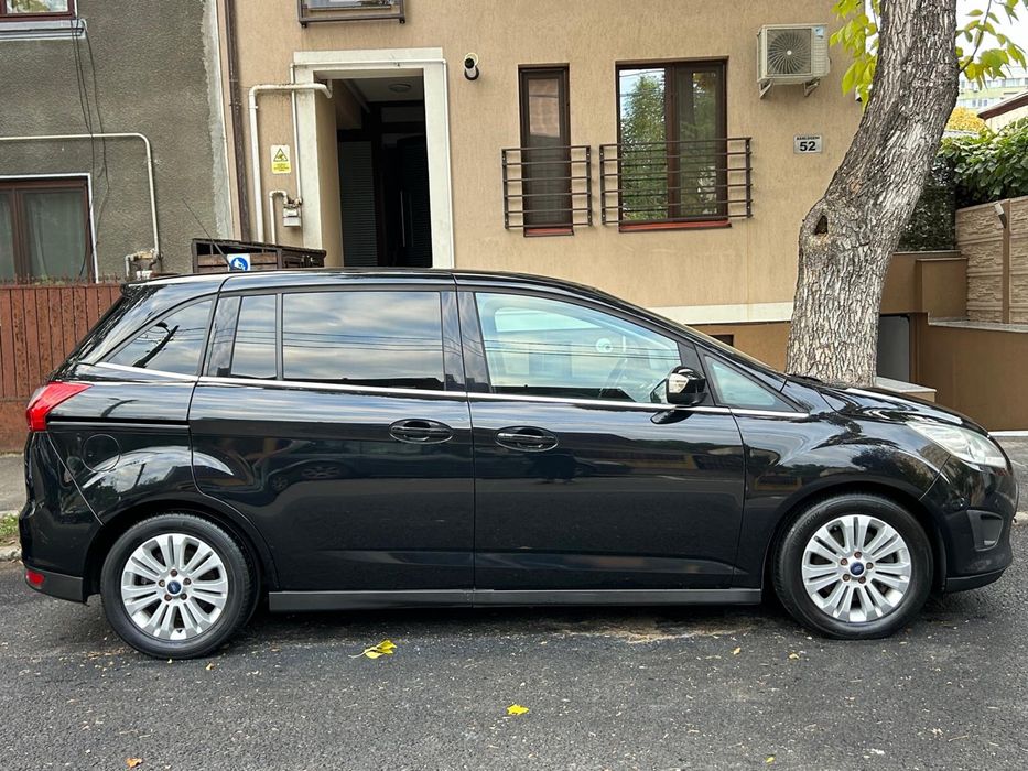 Ford C-max 2013 7 locuri 2.0 L diesel automat impecabil variante +/-