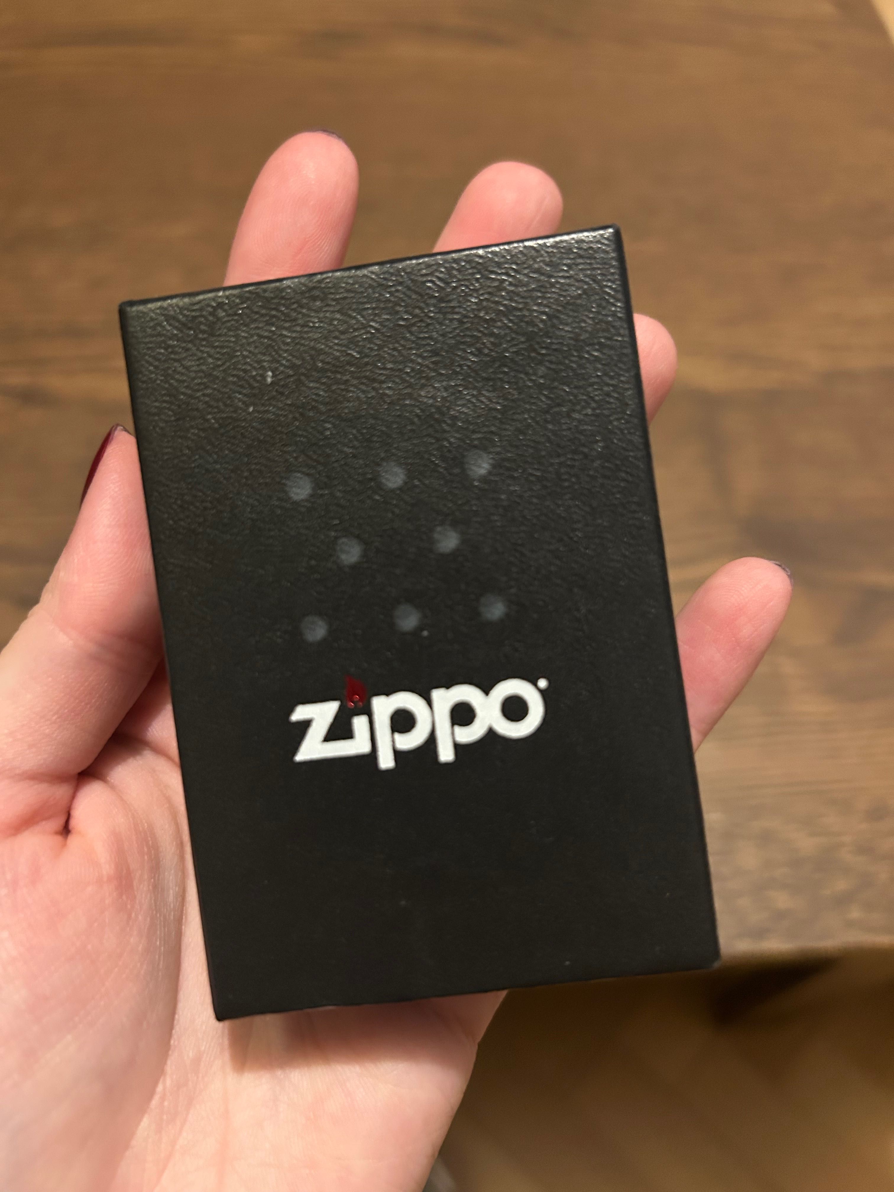 Оригинална Zippo запалка, розова