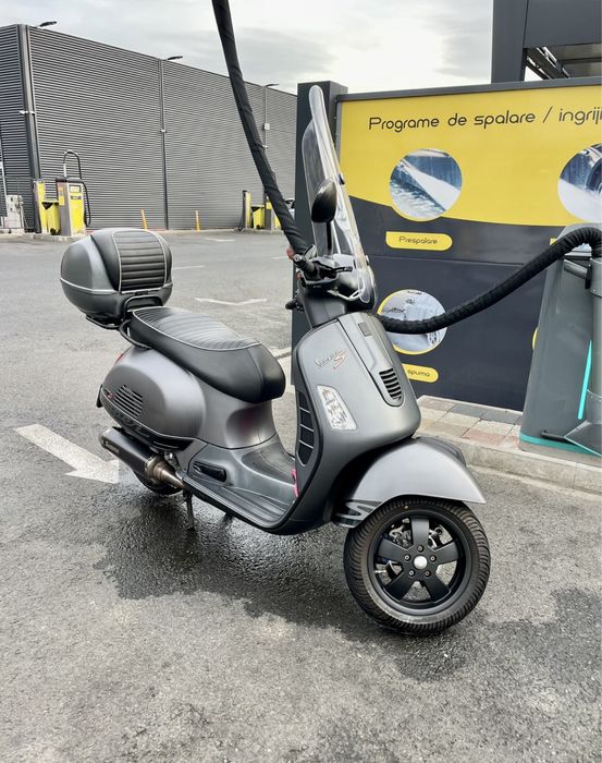 Vespa GTS 300 Super Sport