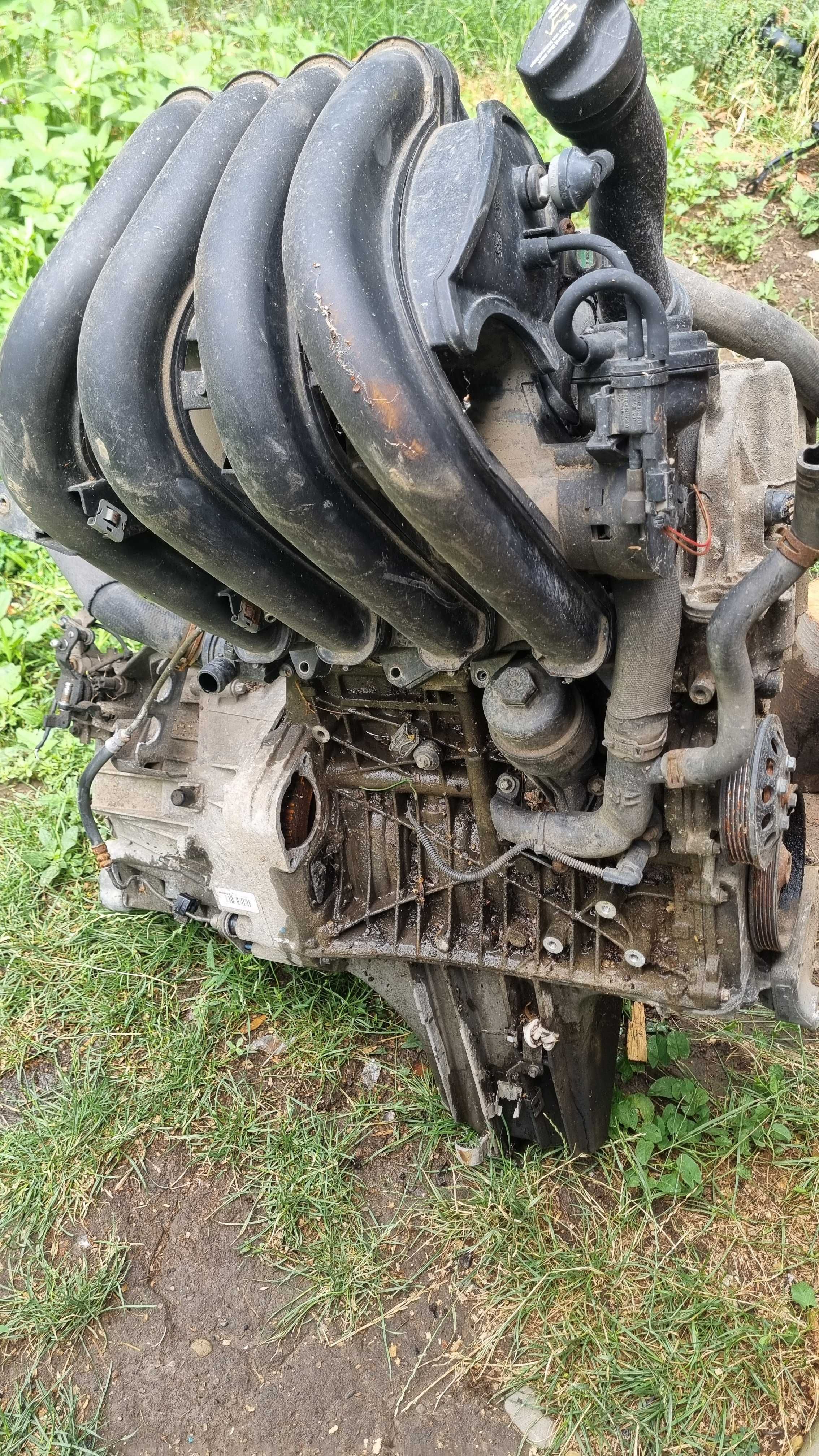 Motor mercedes 1.5 benzina 180.000 km
