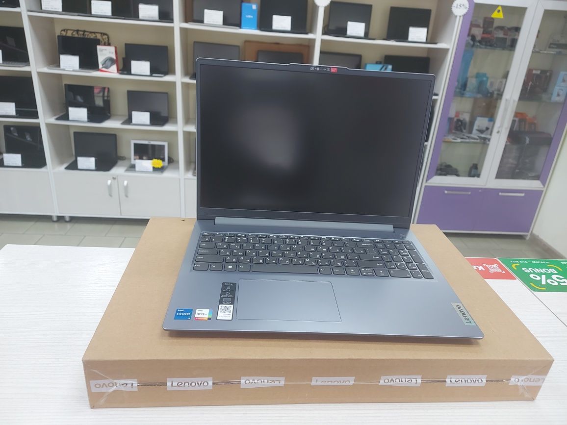 Новый Lenovo Slim 3 (Core i5-1335u, 16 Gb DDR5, 512 Gb SSD)