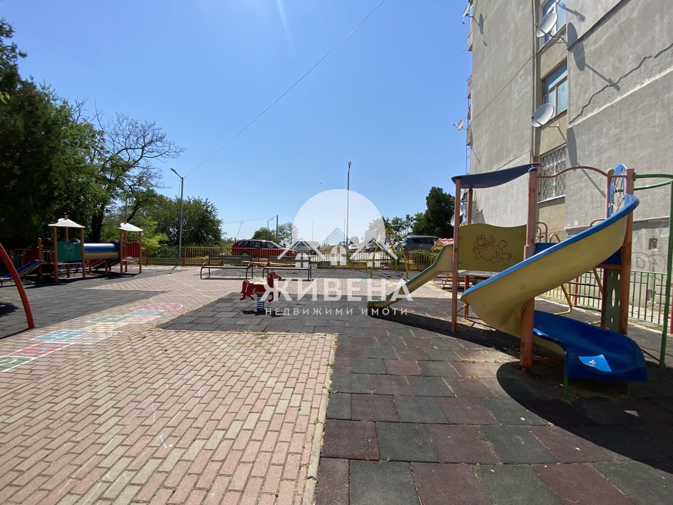 Продава боксониера / 1-стаен апартамент, кв. Изгрев, 25 кв.м
