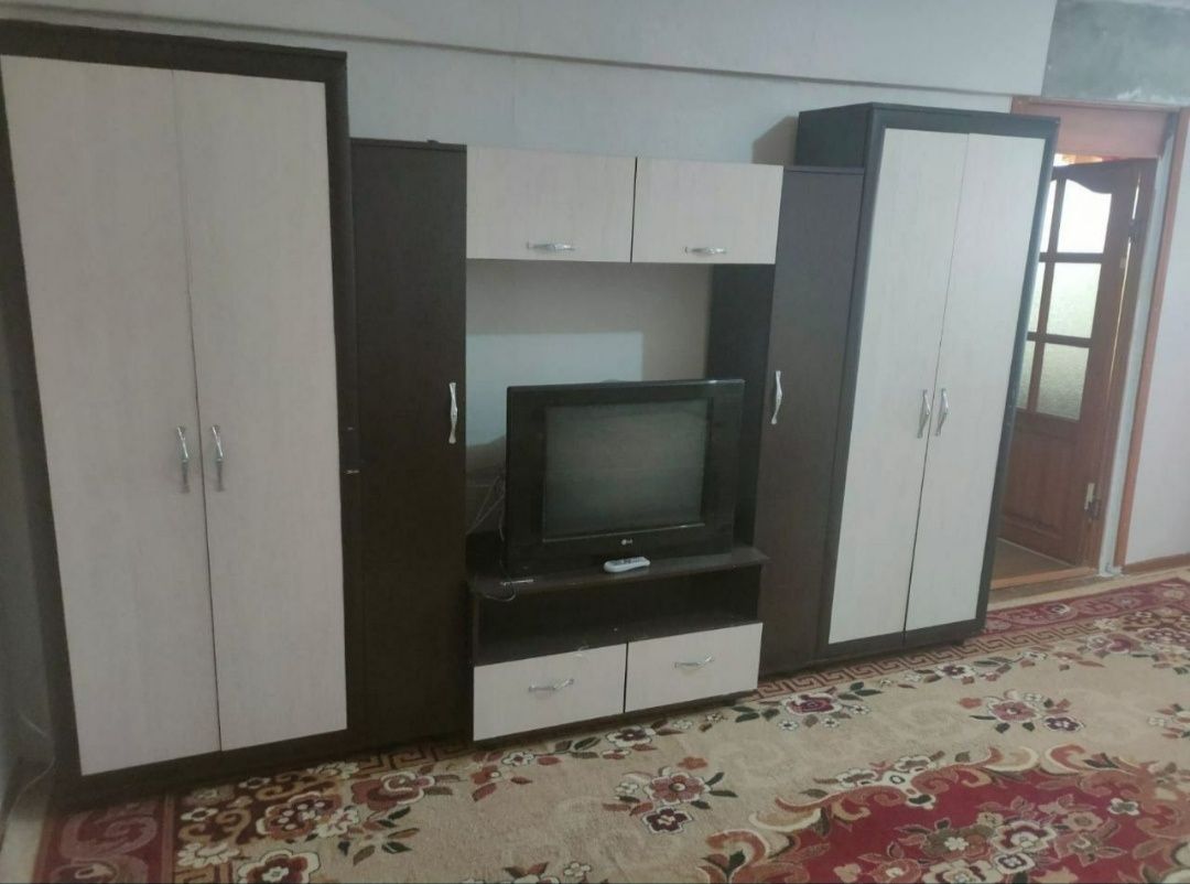 Продаётся 2-х комнатная, 3 мкр.-8