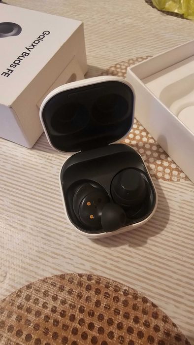 Слушалки samsung galaxy Buds Fe