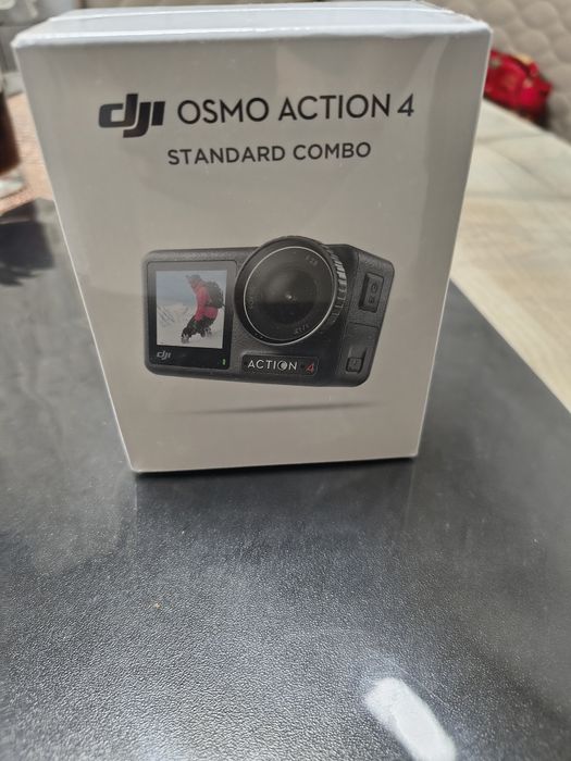 Camera de acțiune DJI Osmo Action 4 Standard Combo, rezistentă la apă,