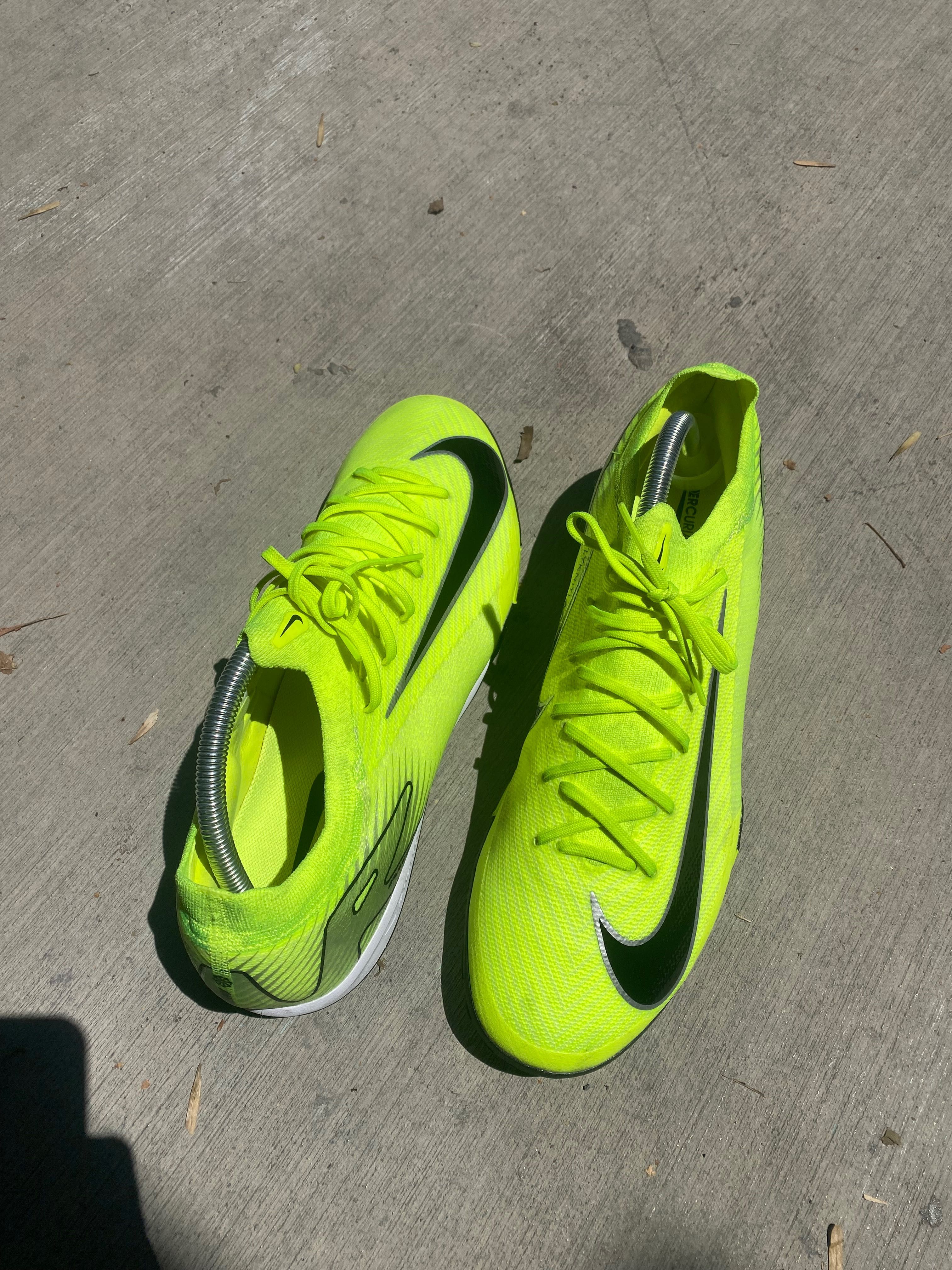 Професионални обувки за изкуствена трева Nike Mercurial Pro TF
