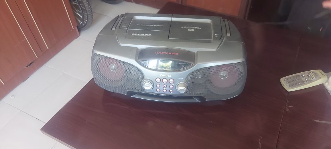 Продаеться Aiwa CD Audio Radio bumbox