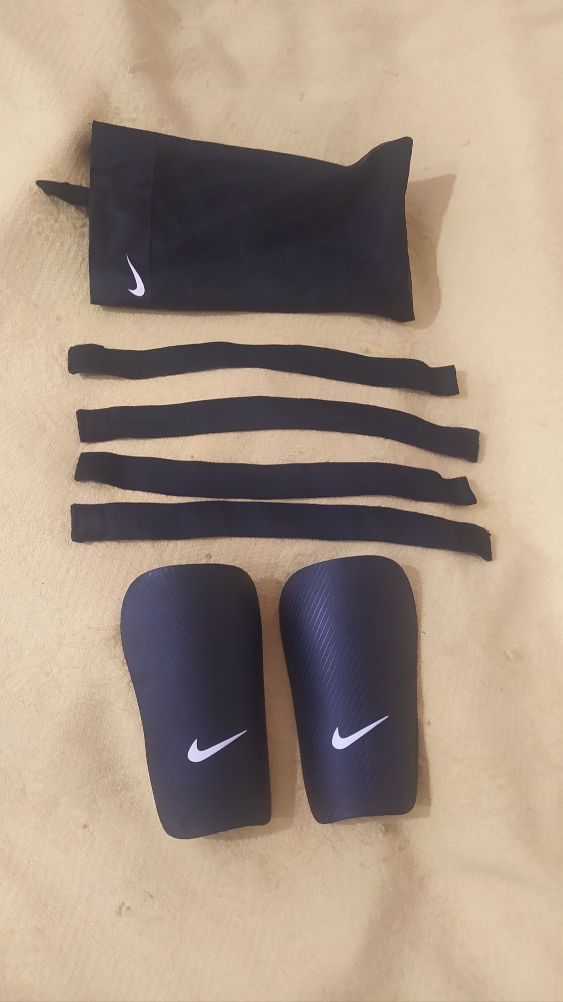 Nike футболни кори (shin pads)