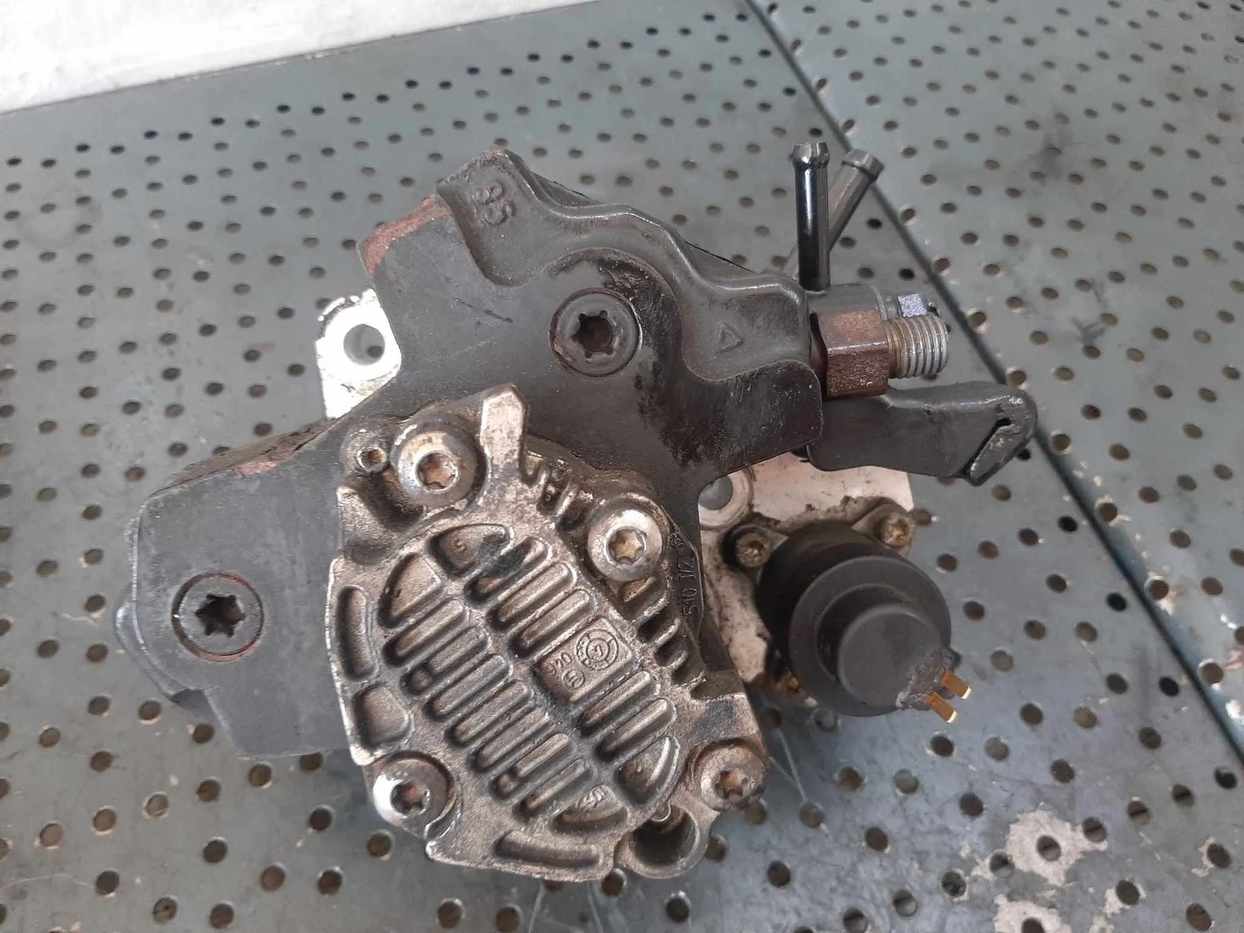 pompa inalta toyota yaris 1.4 d-4d  1nd-p52cb 1nd-tv 0445010112