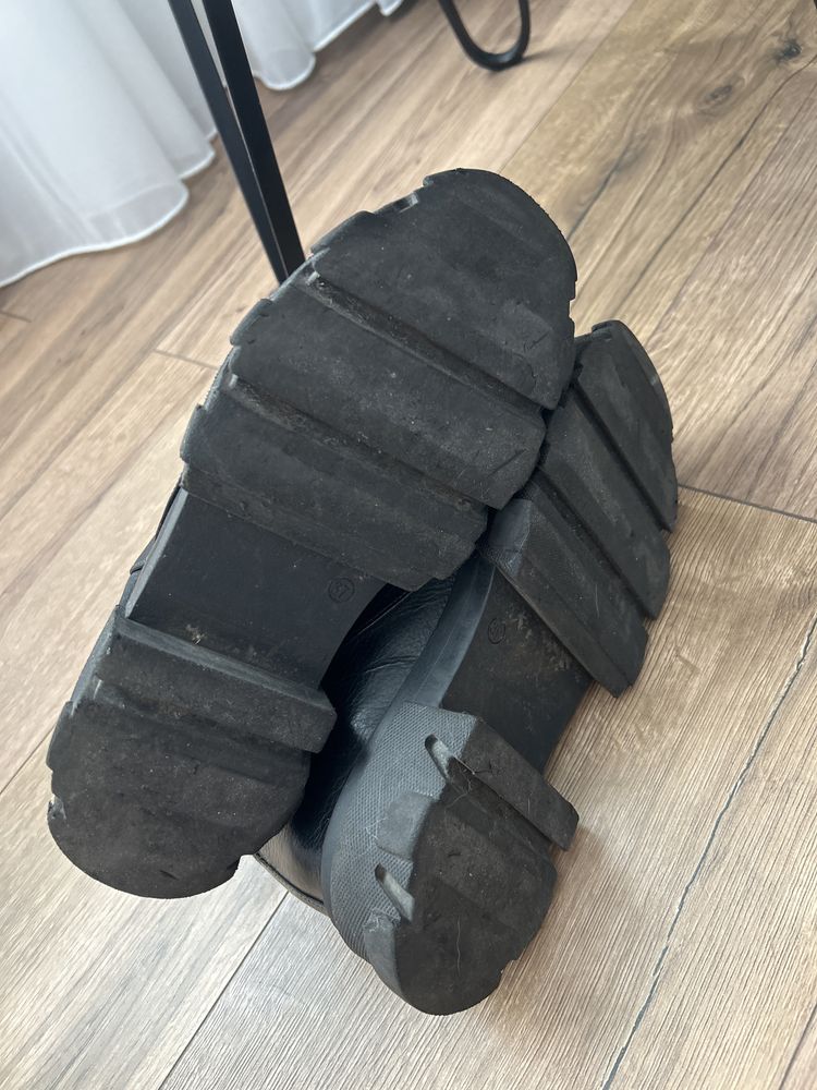 Ghete piele Rhizome