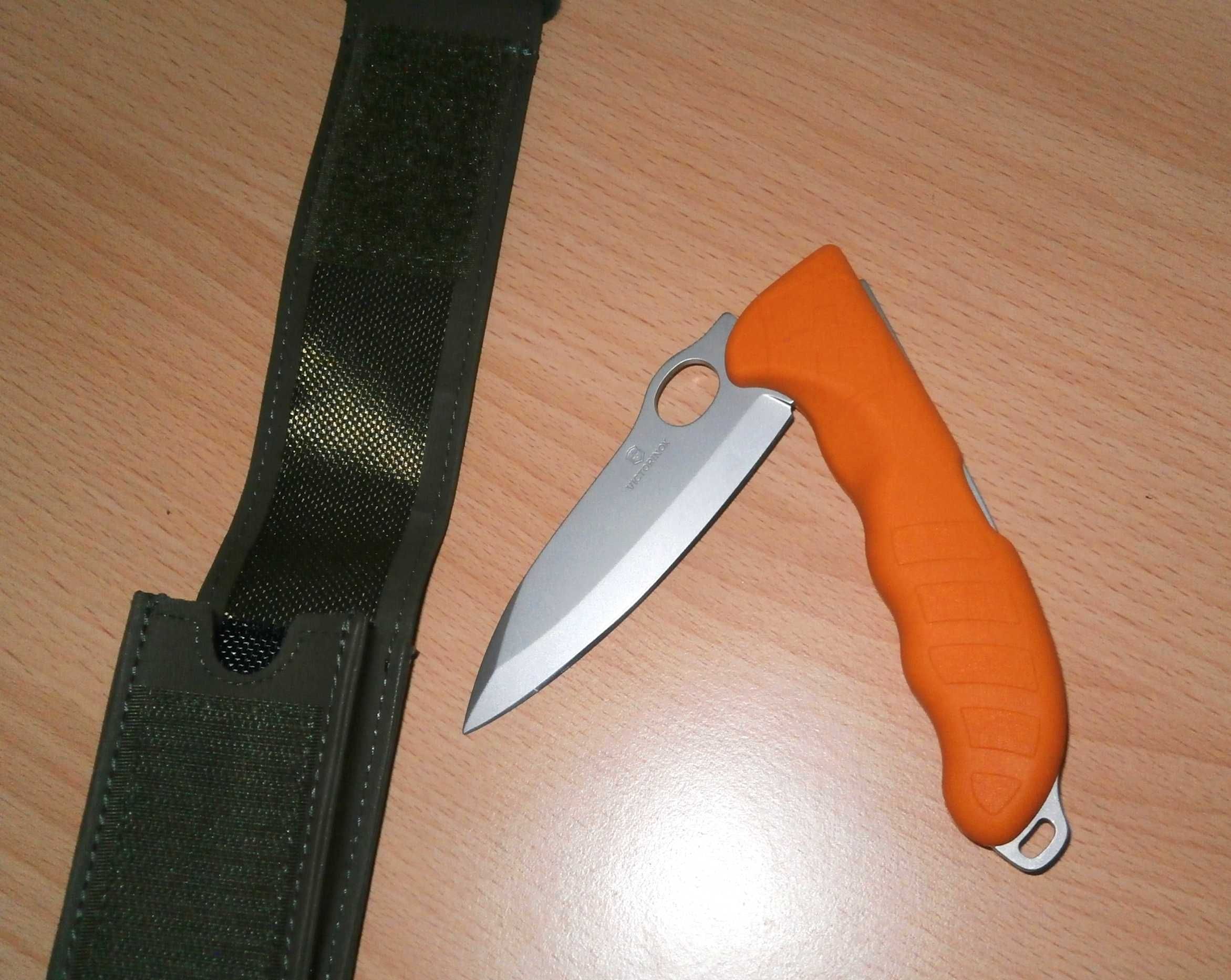 Victorinox Hunter Pro folding knife - Orange nou in cutie