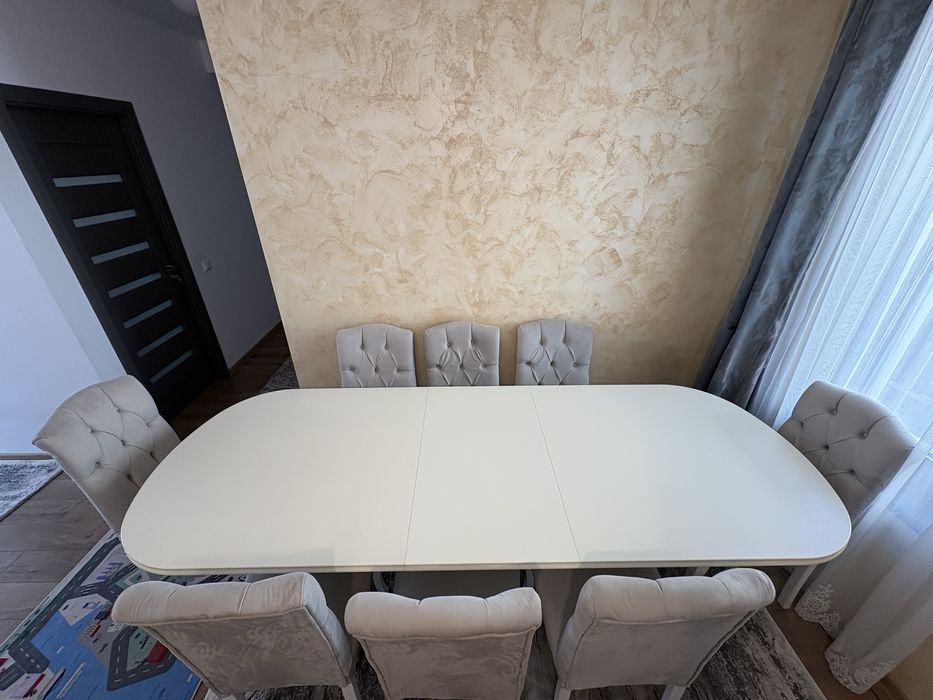 Masa extensibila lemn masiv plus 8 scaune