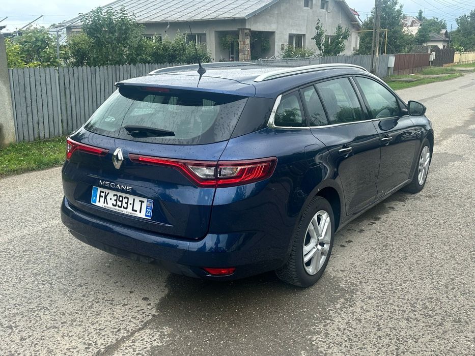 renault  2019 luna 11 .115 cp.