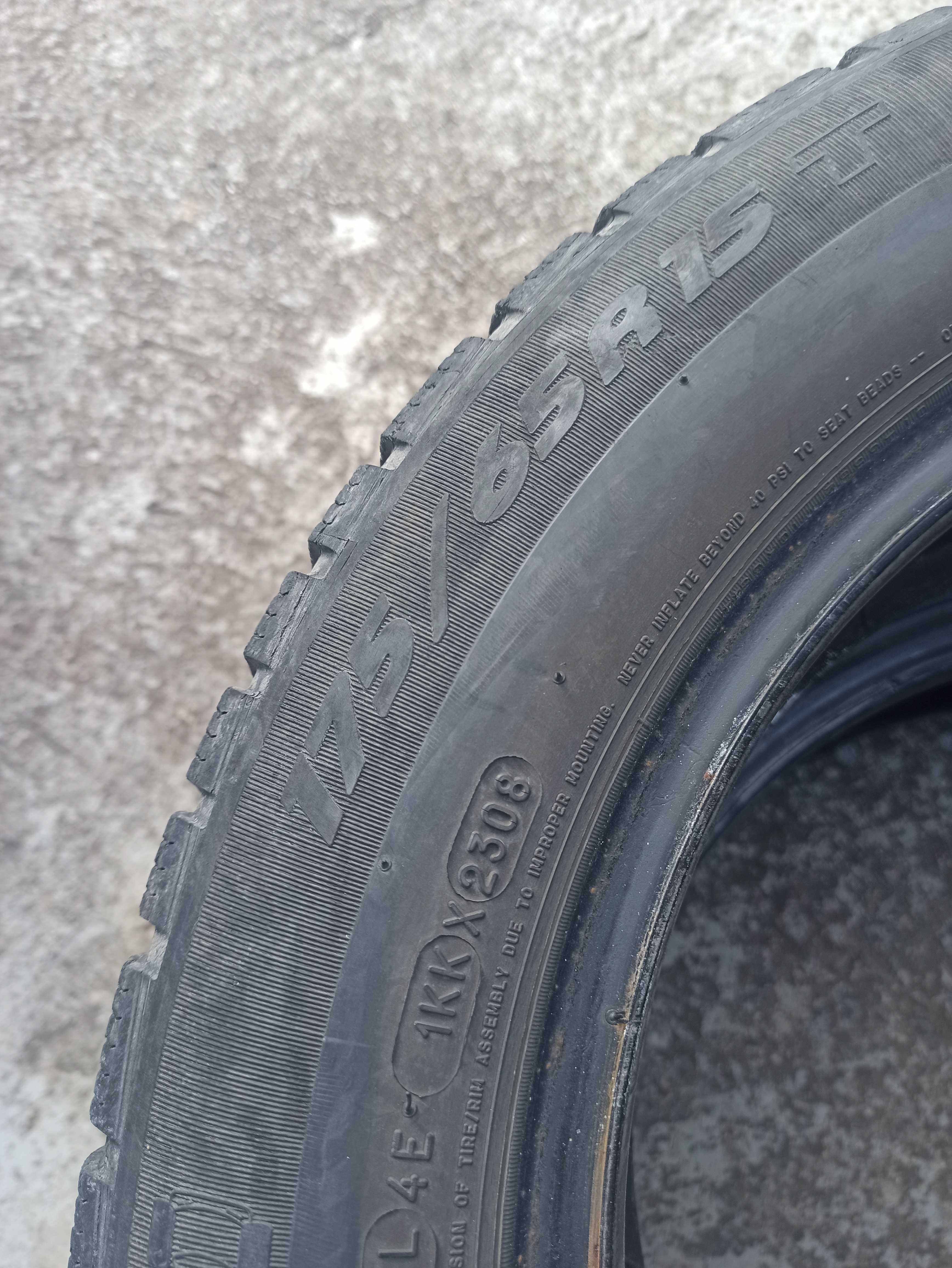 Зимни гуми 175/65/15 MIchelin