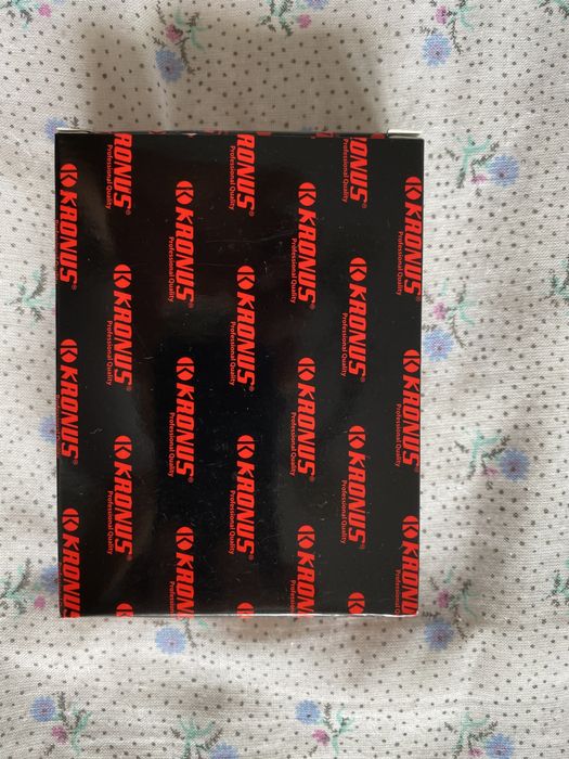 Vand trusa manichiura noua