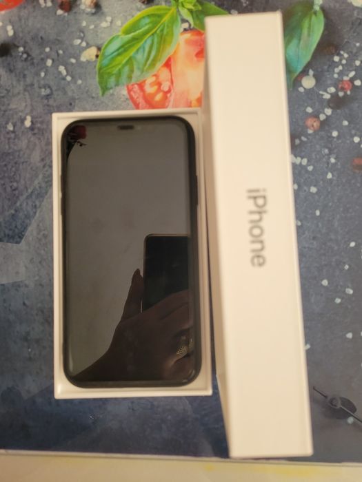 Iphone 11 Black 64 gb