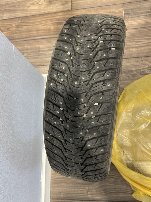Зимние шины с шипами