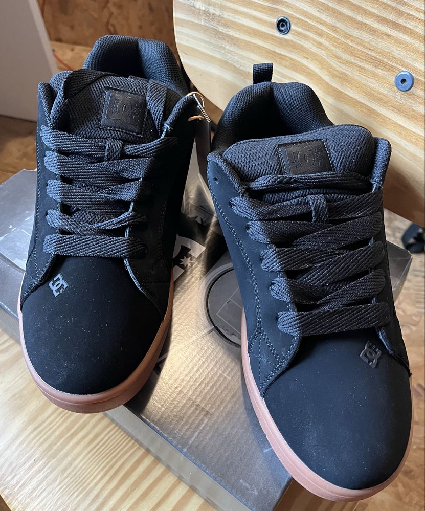 DC Shoes ( 42 номер ) COURT GRAFFIK BLACK
