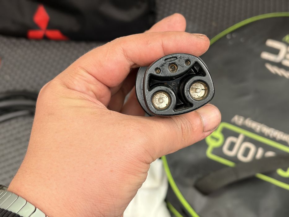 J1772 to Tesla оригинален адаптер Tesla тип 1