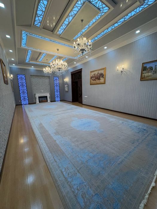 Продается Дом 8 комнат, ориентир: посольство Италии, 600 м²