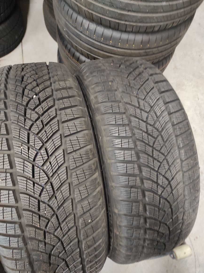 225 55 17 Goodyear 4бр.