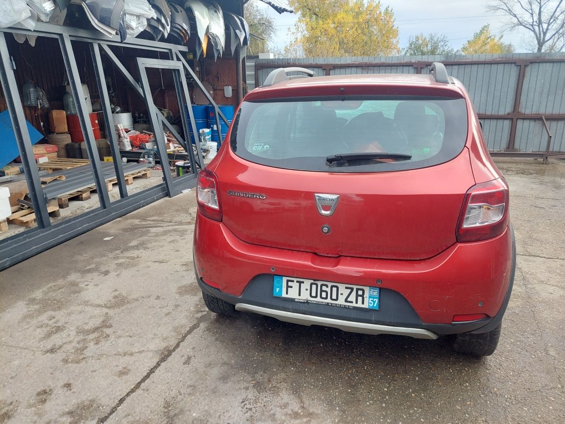 Dezmembrez Dacia Sandero Stepway 2015 0.9 tce full