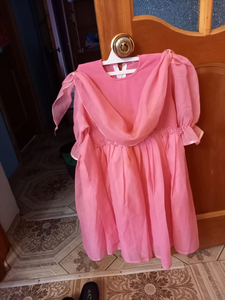 Продается платья