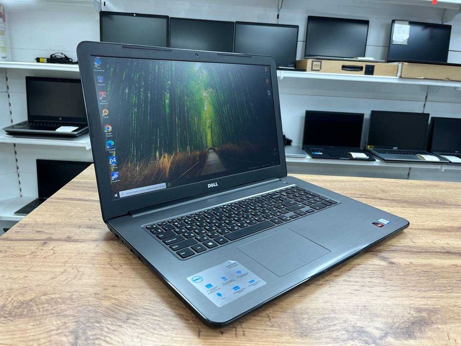 диоганаль 17,3 Dell Inspiron Core i3/ОЗУ 8/SSD 256/HDd 1Tb Хорошом сос