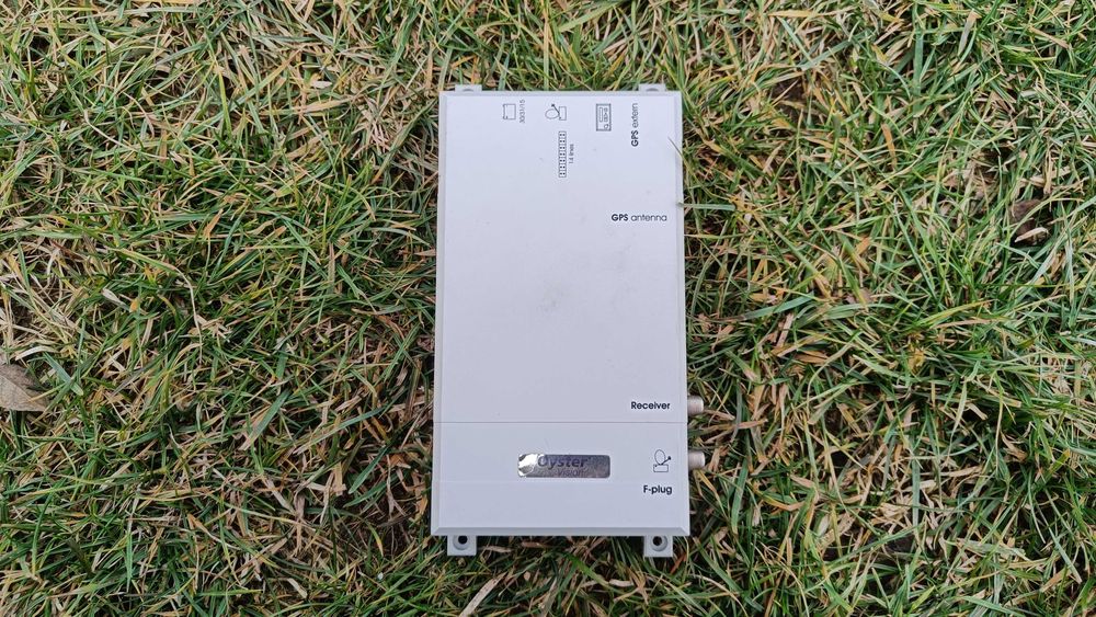 Antena satelit automata