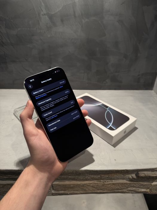 100%! КАТО ЧИСТО НОВ Iphone 16 Pro Max + гаранция