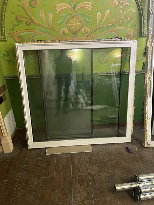 Продам пластиковые окна и дверь