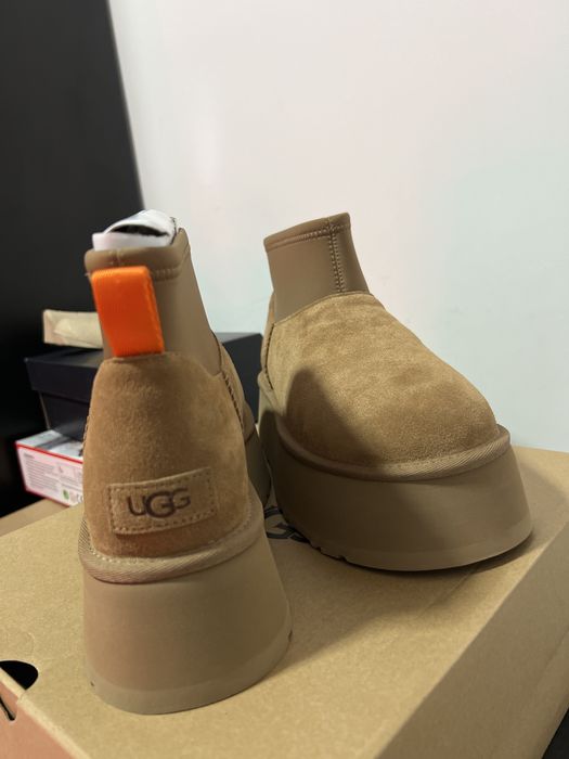 Ugg mini dipper