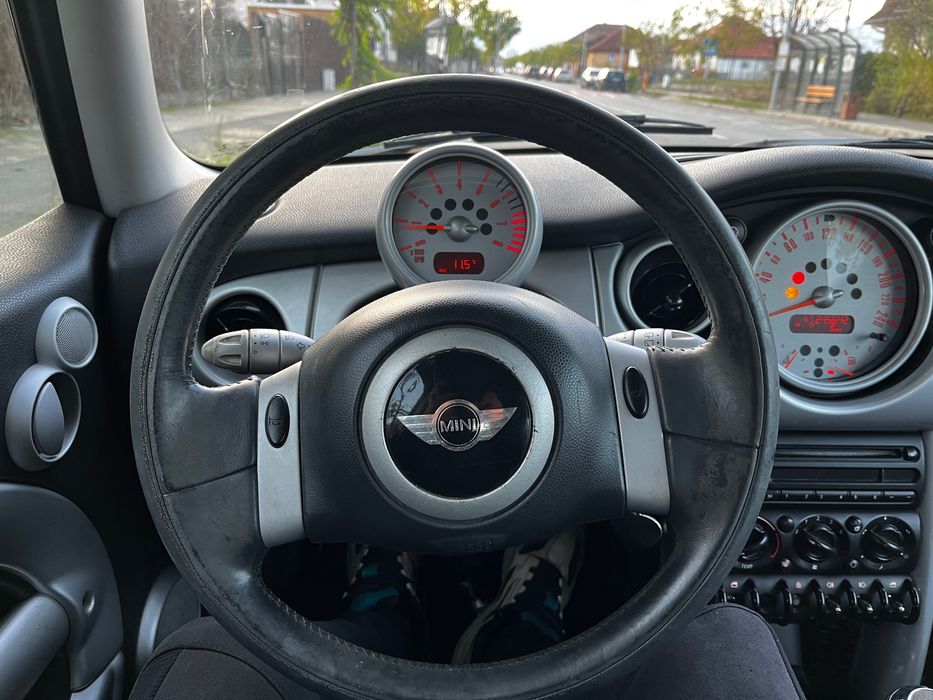 Mini one de vânzare