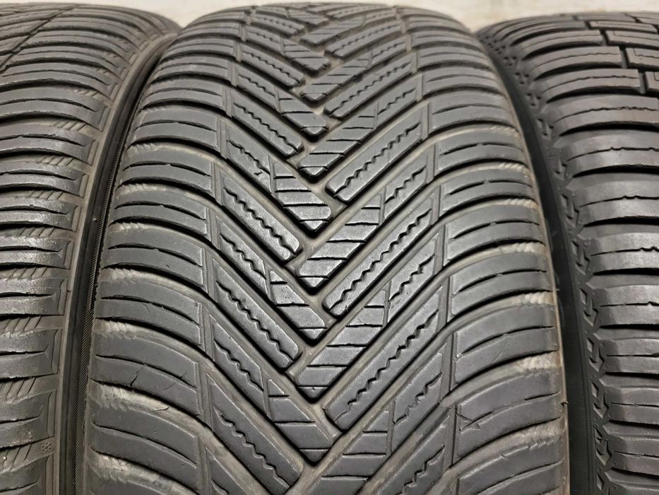 225/45/18 и 245/40/18 / пакет всесезонни гуми