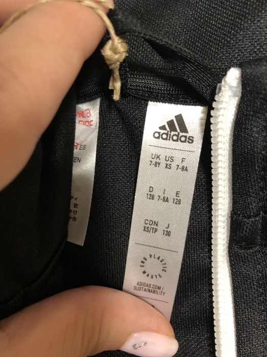 Блуза и суичър на Adidas