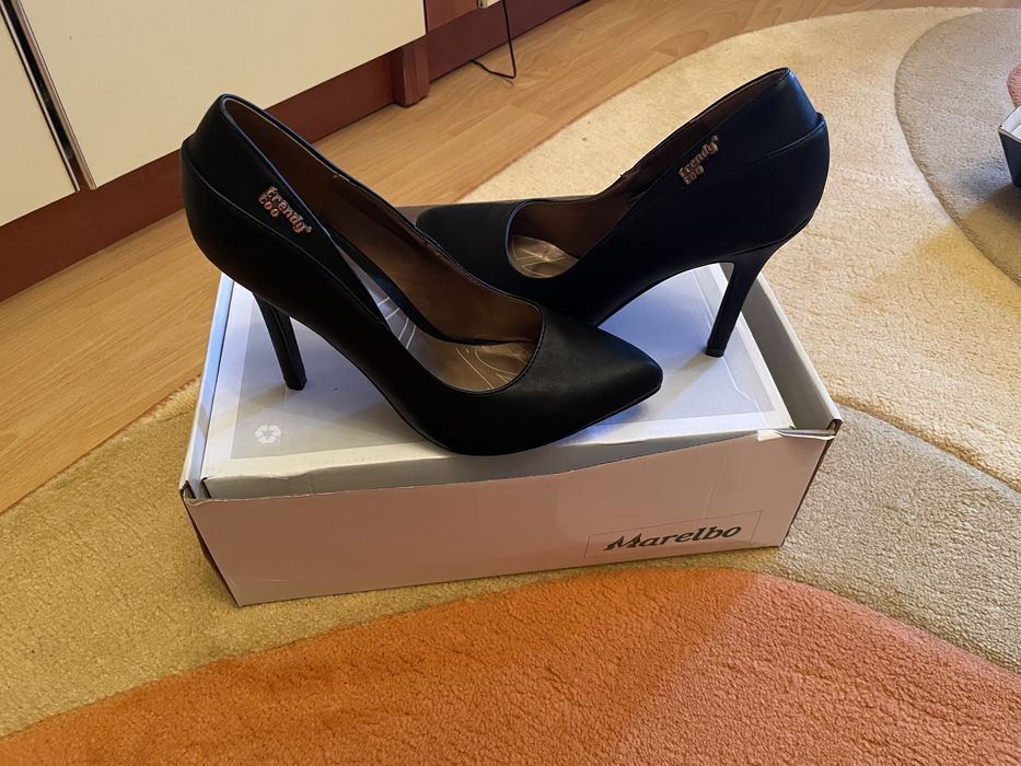 Vand pantofi dama
