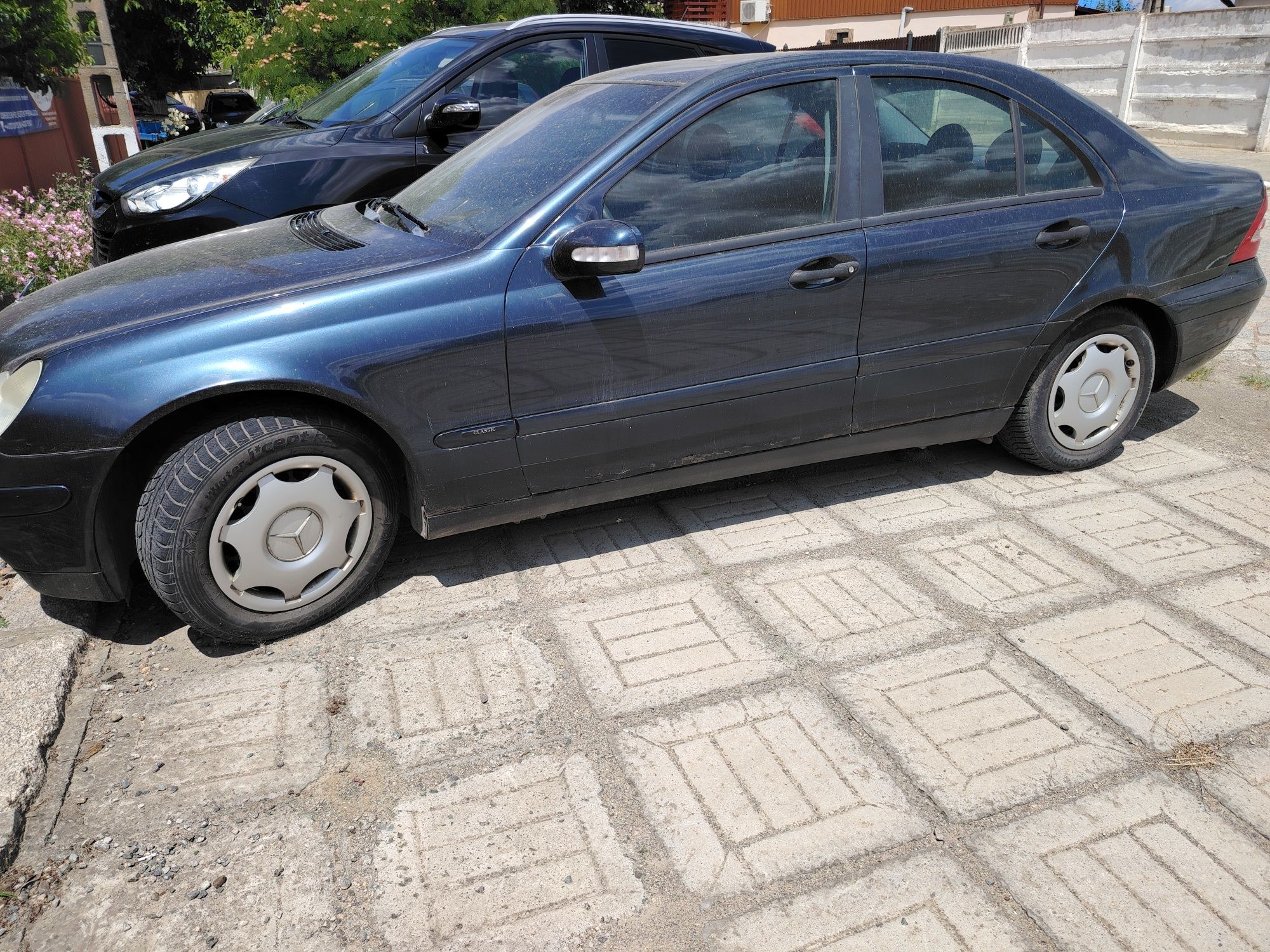 Schimb Mercedes c 180 cu moto.