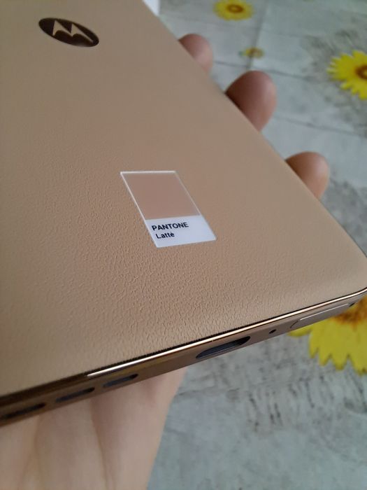 Motorola edge 50 neo latte Чисто нов, Гаранция