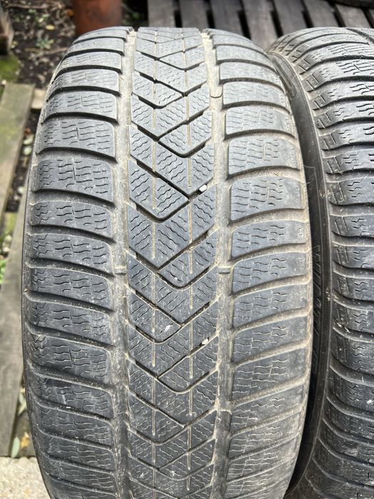 Cauciucuri iarna 245/45/18 Pirelli