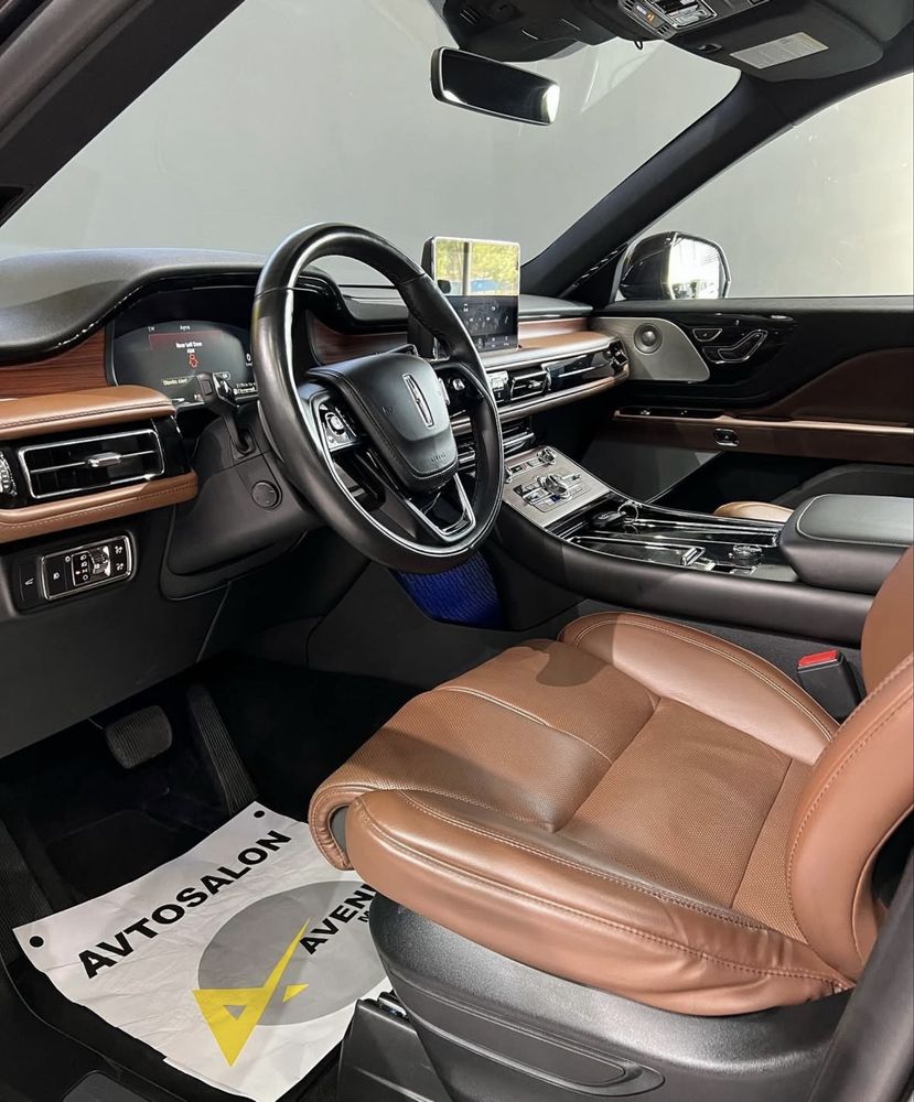Продаётся Lincoln Aviator