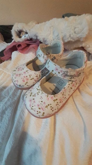 Pantofiori Primigi piele,model floral