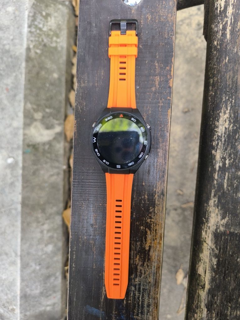 Чассовник Huawei Watch Ultimate