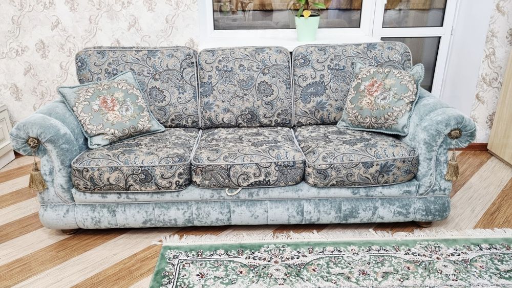 Диван 230см. С матрасом 195см./155см.