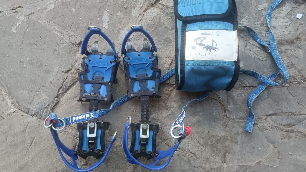 Colțari Simond Makalu