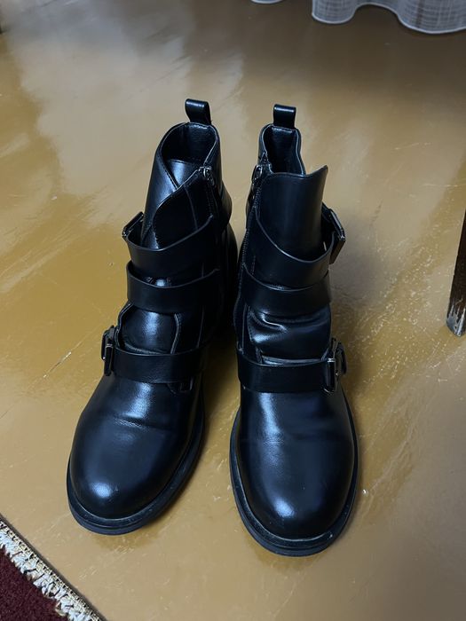 Осенние ботинки женские