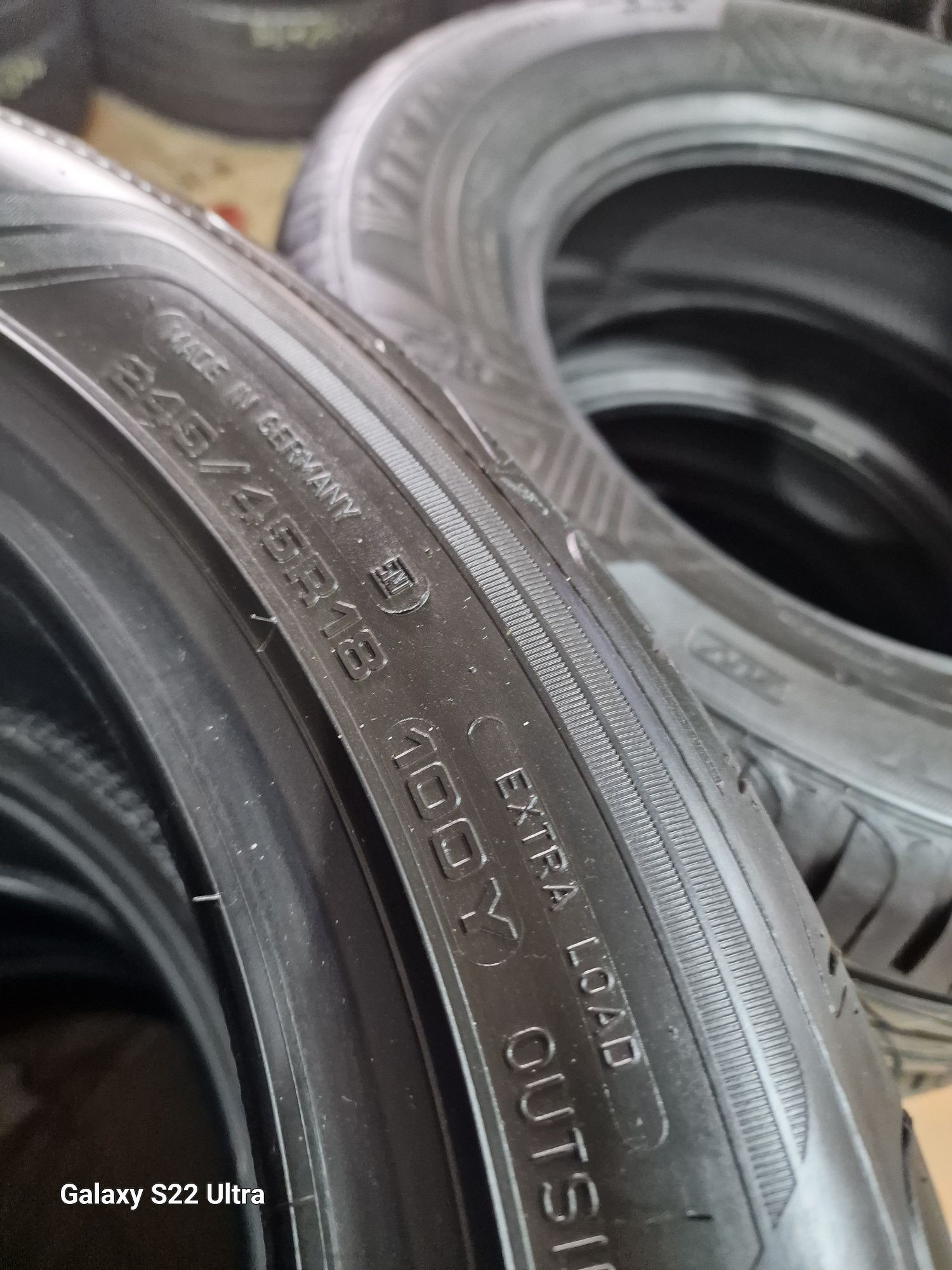 245 45 18 Good Year 275 40 18 Pirelli